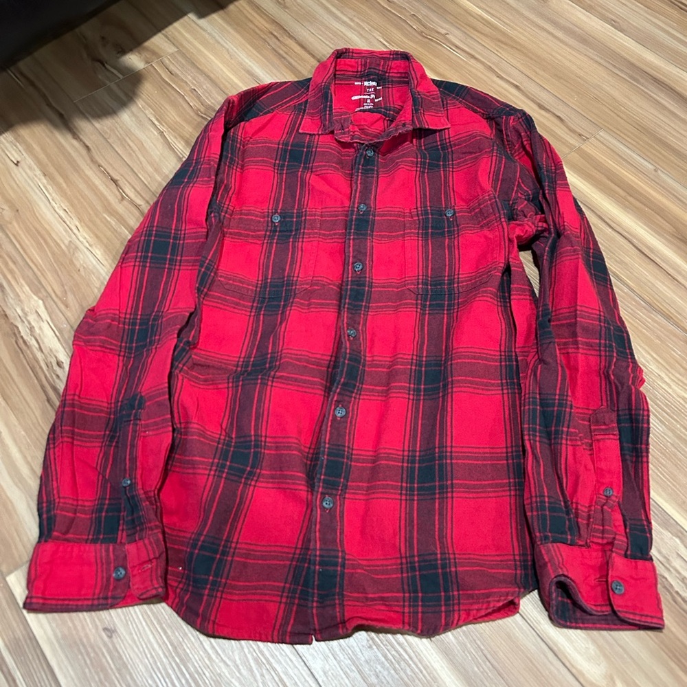 Urban Pipeline Red and Black Plaid Men's Shirt Size XL